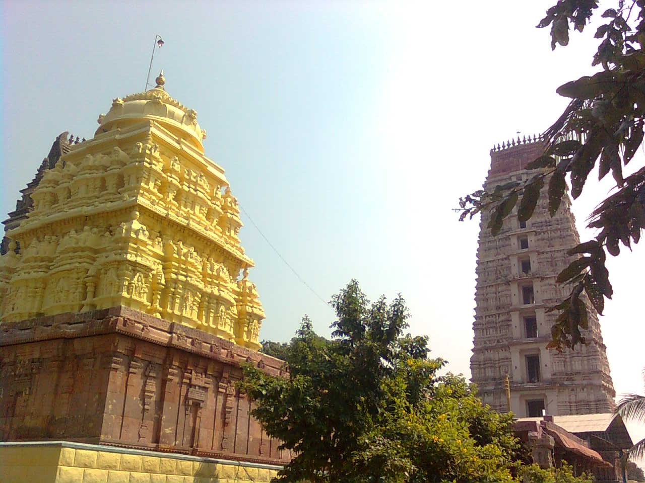 Mangalagiri Temple and Handloom Silk